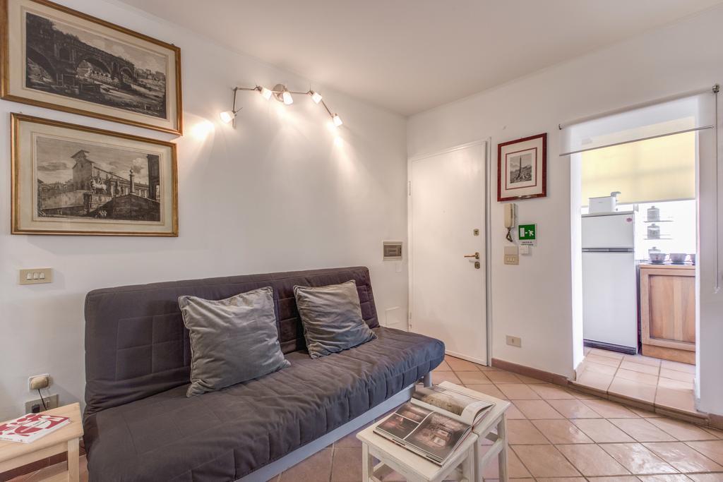 Frangipane Apartment Rome Room photo